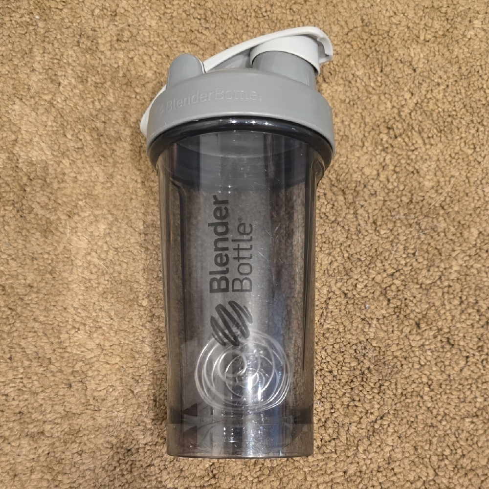Classic Shaker Cup - Gray